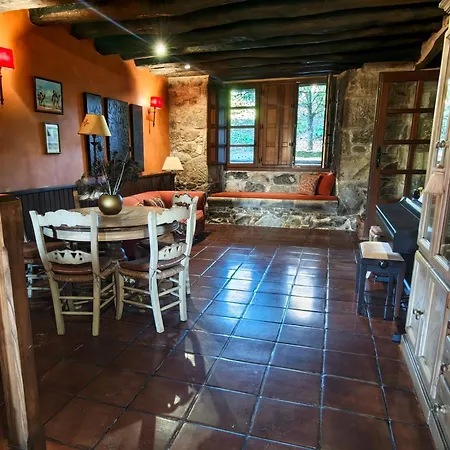 Casa San Esteban Piscina 6 7 Baños Сasa de vacaciones Sober