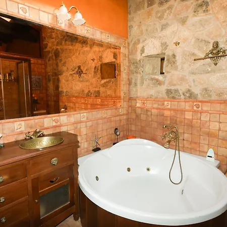 Casa San Esteban Piscina 6 7 Baños Сasa de vacaciones Sober